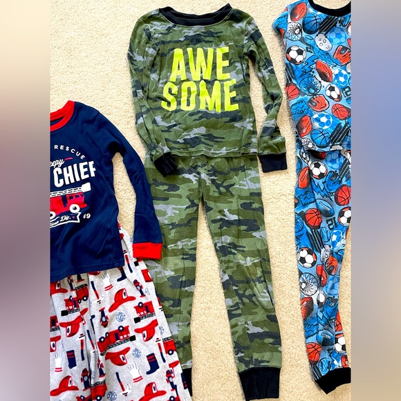 3 pair of boys size 6 pajamas - Picture 3 of 4